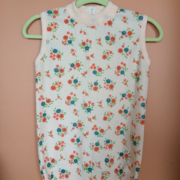 VINTAGE 60s terrycloth floral Top, size small - Picture 2 of 3